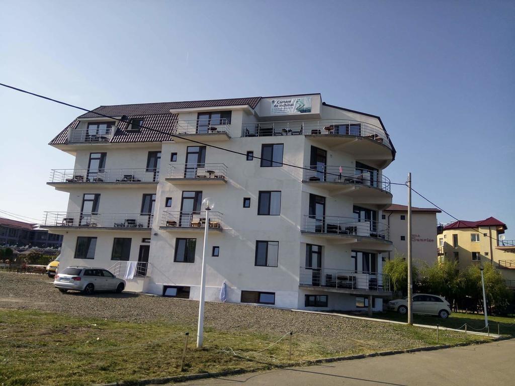 Отель S&K Dotro Костинешти Экстерьер фото